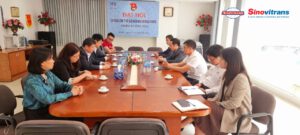 Sinovitrans meeting with LCD