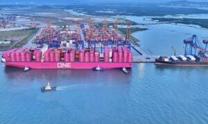 Hàng nghìn container tấp nập tại các cảng biển phía Nam đầu xuân 2024